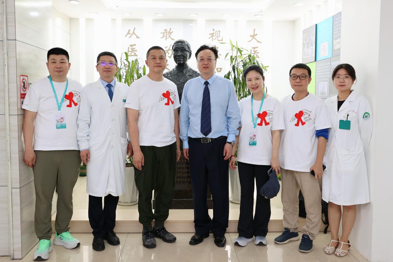 嫣然益笑 与爱同行--西安交通大学口腔医院与北京嫣然天使儿童医院举行合作签约仪式