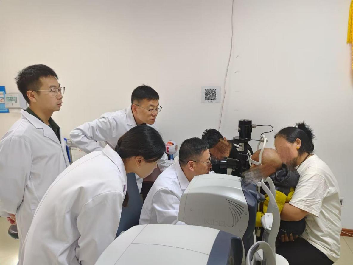 跨越雪域高原的生命接力:爱尔眼科助力完成西藏首例儿童眼眶恶性肿瘤手术成功实施