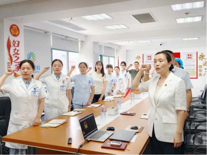 喜报频传,「两优一先」表彰!武汉普瑞眼科医院党支部荣获全市先进基层党组织等多项荣誉
