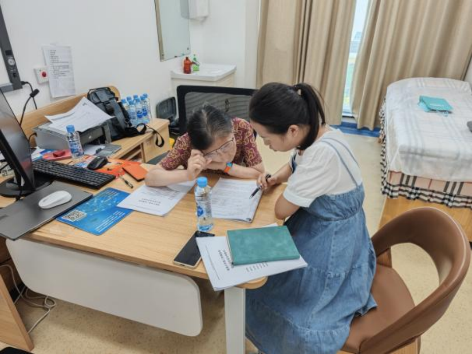 南昌大学第二附属医院第二期「科研门诊（统计门诊）」顺利举办——破解「数据焦虑」：从研究设计到论文发表