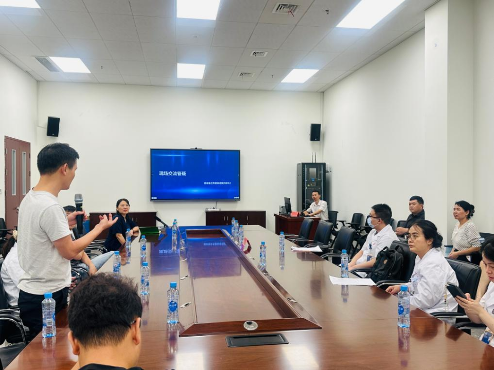 南大二附院顺利开展国家传染病智能监测预警前置软件临床重点科室专项培训