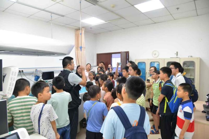 海波啵超声探秘联合南岸区科协开展暑期聚焦超声技术科普活动