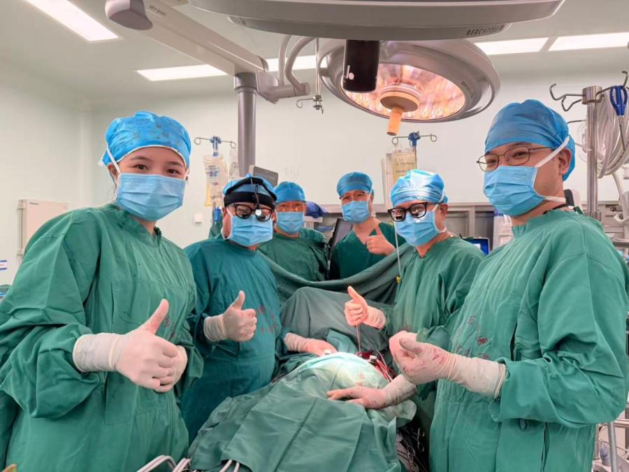 走几步就喘?心脏「阀门」坏了还带个洞!合肥京东方医院苏丕雄教授团队一次「补修」到位