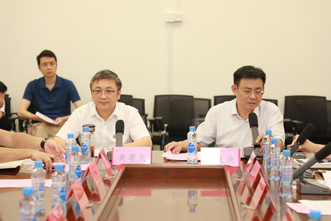 凝心聚力促就业 攻坚克难抓落实|南大二附院召开 2026 届研究生就业工作冲刺推进会