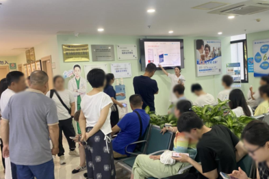 暑假摘镜热潮来袭，厦门眼科中心漳州眼科医院专家提醒：报考军校、参军需提前半年规划