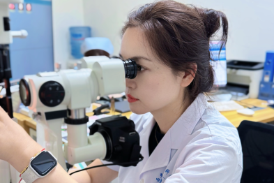 景区「唐妆」卸妆后眼红眼痛：卸妆液入眼如何处理？