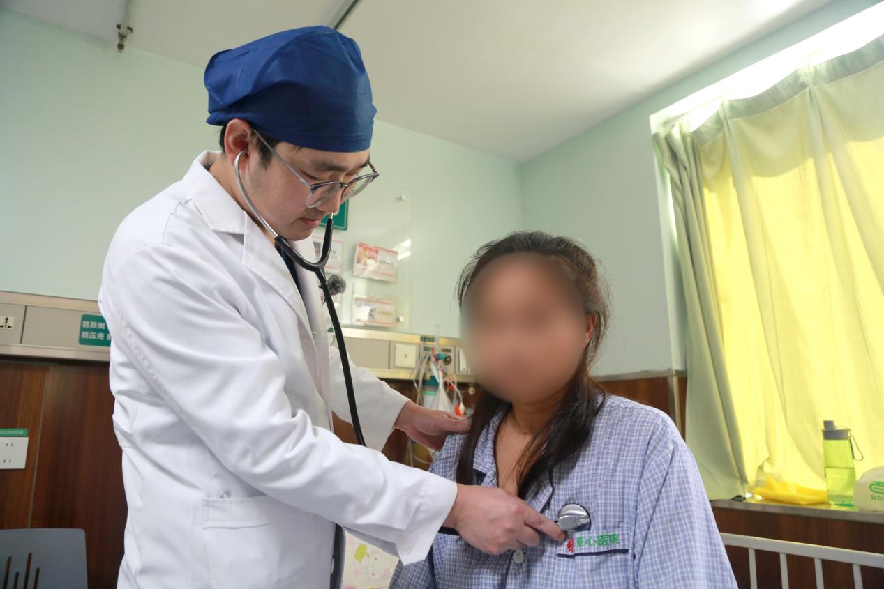 母子同患房间隔缺损  同天微创手术修补心脏「漏洞」