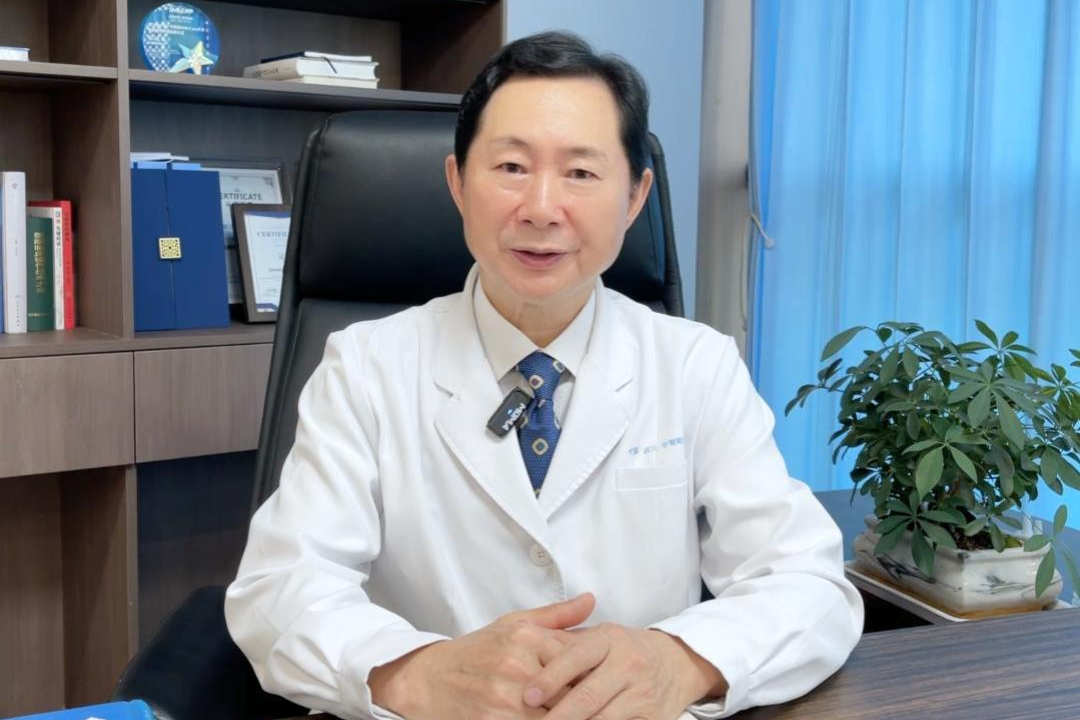湖北医师协会眼科医师分会主任委员张明昌教授祝全体医师节日快乐