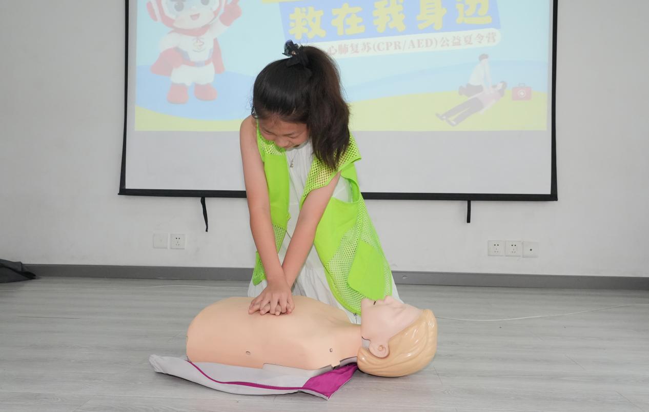 萌娃化身「救心侠」 急救科普走进城市角落——武汉亚洲心脏病医院十一年深耕全民急救公益