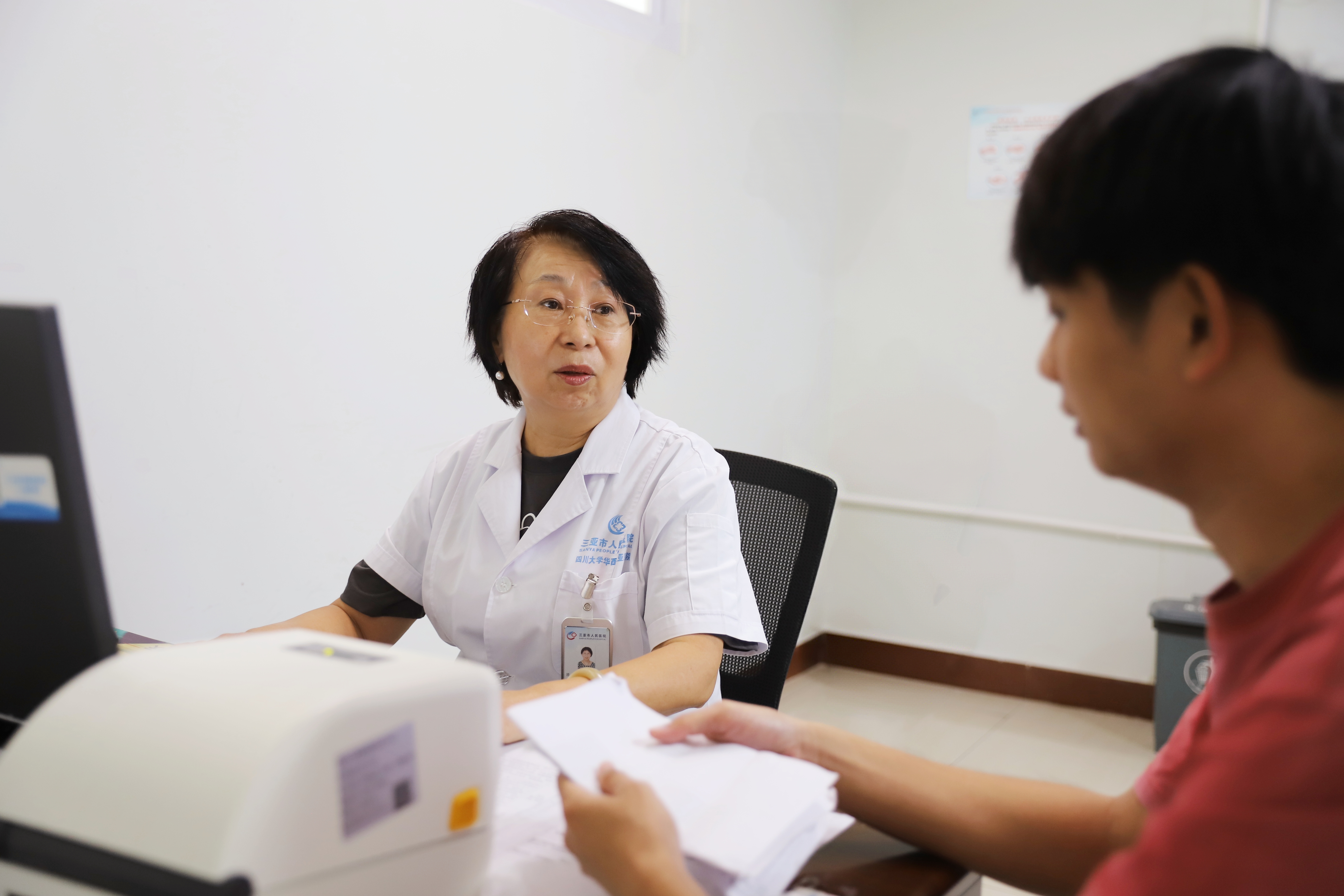 铸魂强基守初心 德高技精暖鹿城——中国医师节,致敬医者微光