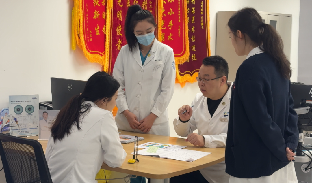 从急诊室到手术室:一位眼科院长的「厚度」