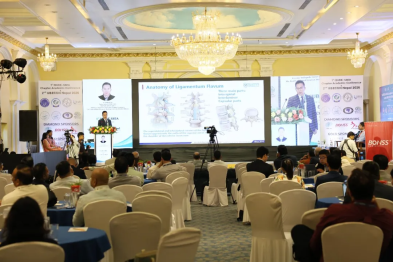 浙大四院脊柱外科胡庆丰团队受邀赴首届 ISUBE-SSEA 大会作主旨报告和手术直播