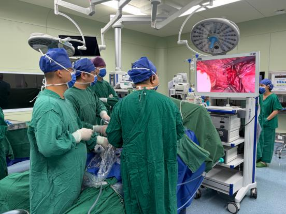 填补省内空白!南大二附院完成江西省首例腹腔镜辅助成人全肝移植