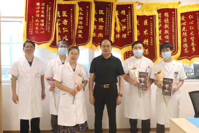 明州节日 | 8・19 中国医师节，致敬每一位明州医者