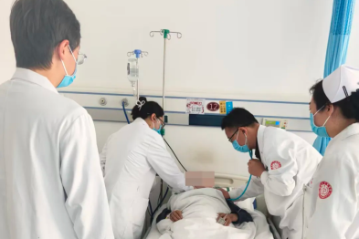 精准施治守护呼吸健康｜我院肺病科救治危重气胸患者
