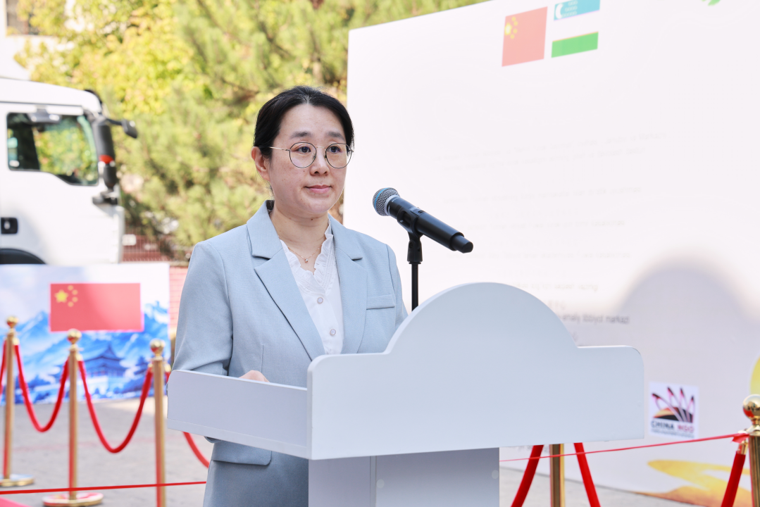 华厦眼科联合中国华侨公益基金会,再赴乌兹别克斯坦开展「侨爱心·光明行」