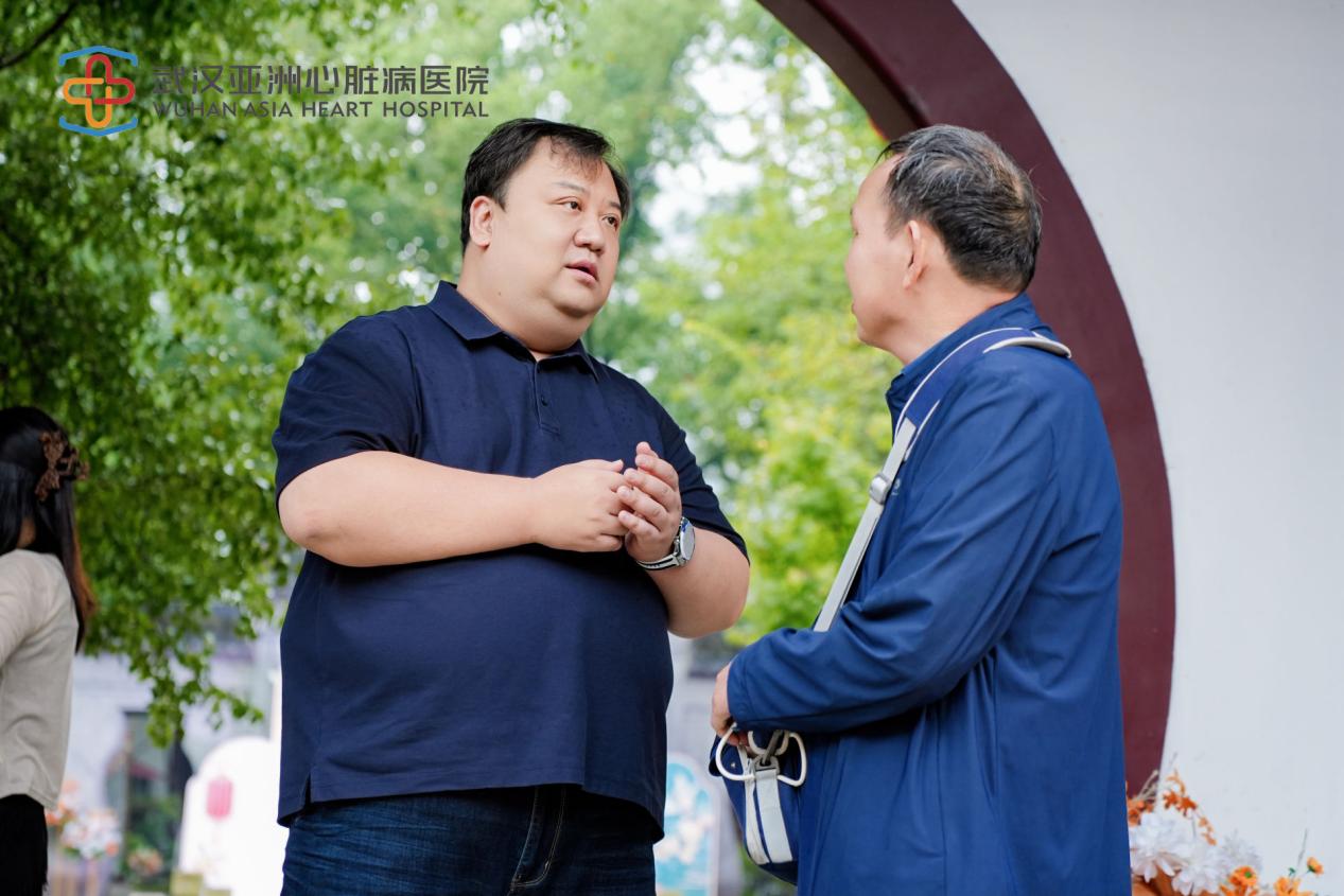 月满中秋，又见「心」生！17 名「人工心」患者江城团圆