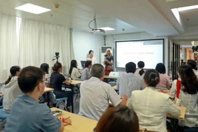 美国杜克大学小儿眼科专家到访我院开展深度学术交流