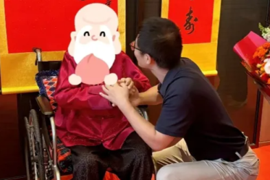 百岁慢粒老人庆生，医生团队上门送祝福！「明年再来」的约定太暖了