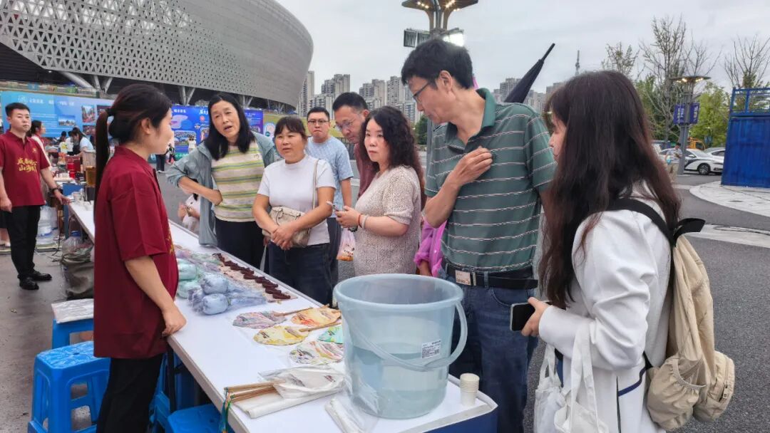 医体相融绽风采!陕中附院亮相苏超,以文化赋能健康
