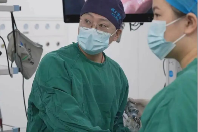 多重手术史高危患者 国文医院成功实施腹腔镜 TAPP 修补复发性腹股沟斜疝