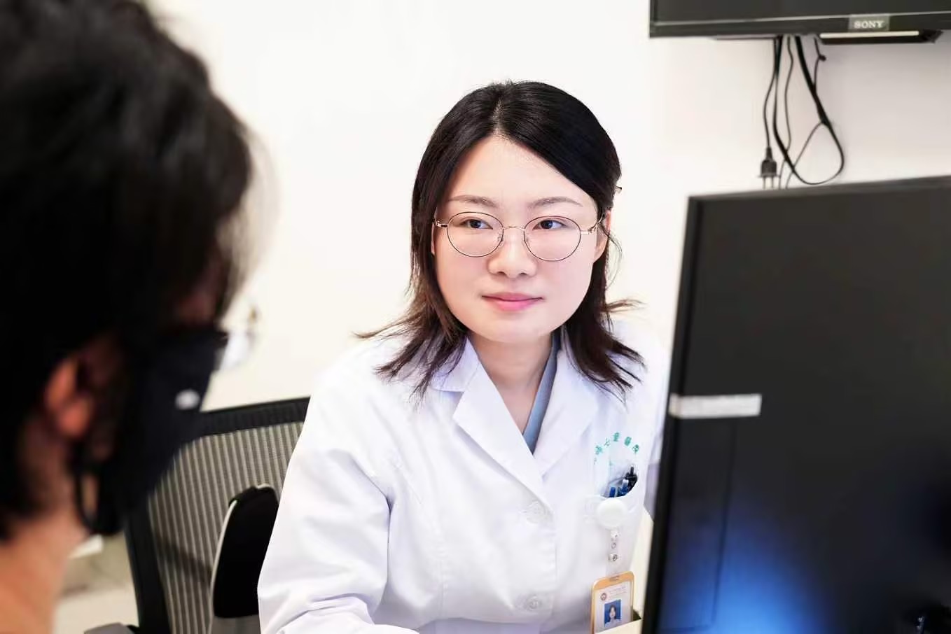 青春期女性心理门诊开诊!警惕孩子的隐性崩溃情绪信号