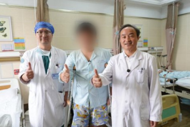 精准重建，为生命重新「立足」——徐州仁慈医院成功完成一例计算机导航 3D 打印数字化全距骨假体置换术
