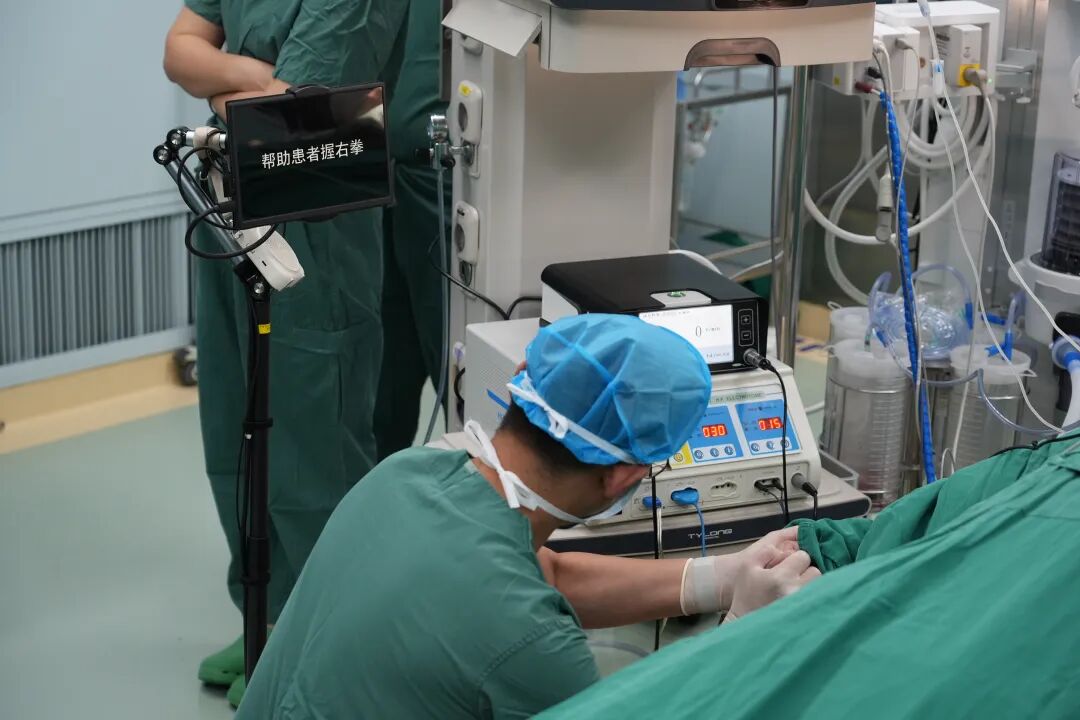 全省首例！周口市中心医院成功完成临床应用式脑机接口手术