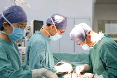 「扭个头，四肢全瘫！」被忽视的颈椎病，细思极恐…