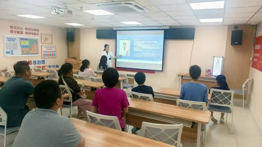 收走孩子手机就够了吗?高度近视防控别漏了「近距离用眼」