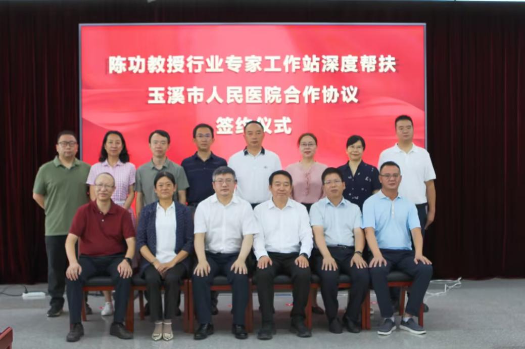化解咯血危机：七旬老人转危为安