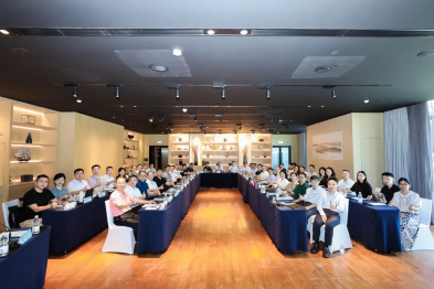 问道以行稳 拓新以致远 | 湛江爱尔林瑞杰院长登台泛大湾区第六届眼科手术沙龙，分享难治性青光眼诊疗经验