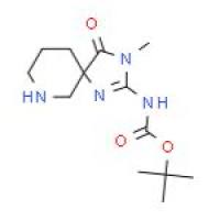 (3-甲基-4-氧代-1,3,7-三氮杂螺[4.5]癸-1-烯-2-基)氨基甲酸叔丁酯