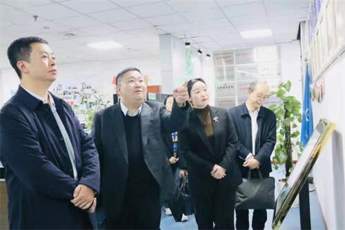 热烈欢迎湖南省保靖县古秀锋常委、麻春兰县长一行莅临我司考察交流！