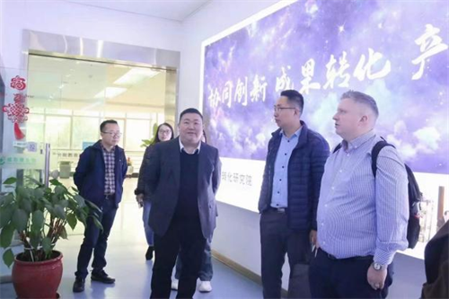 热烈欢迎英国RANDOX生物部项目总监Chris博士一行莅临我司交流访问