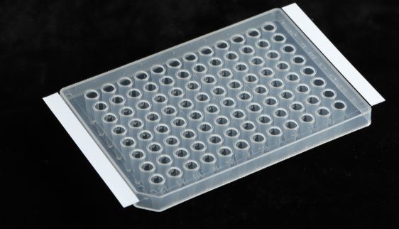 96孔穿刺封板膜在生物实验中的高效应用与优化策略