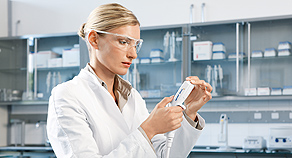 Eppendorf 单道可调量程移液器 30-300ul