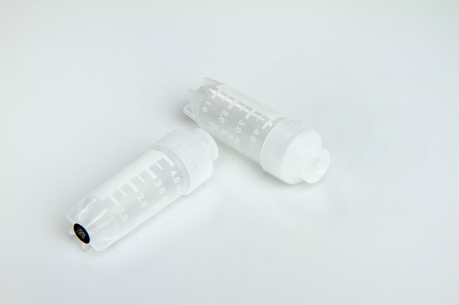 Nunc&trade; 低容 5.0mL 外螺纹通用管