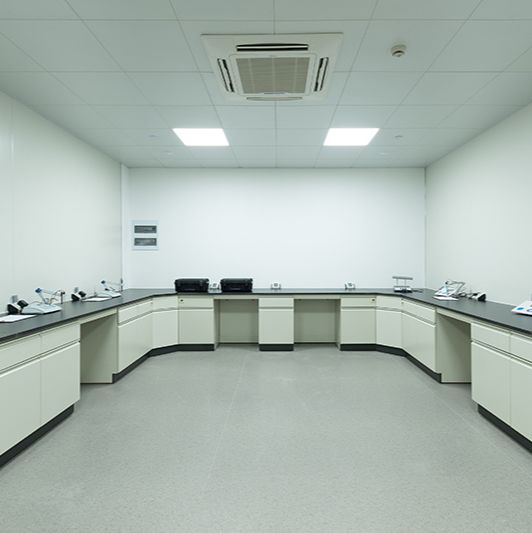 专业全钢边台供应商 实验室家具生产厂家 中壹联实验室