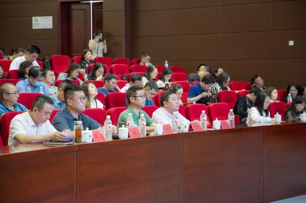 威斯腾生物受邀参加铜梁区中医院产学研用高质量融合发展学术交流会议并做学术报告