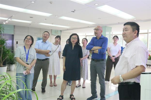 热烈欢迎瑞典卡罗林斯卡医学院医院临床前实验室主任、纳米载药专家Moustapha Hassan教授一行到威斯腾生物转化研究院交流访问