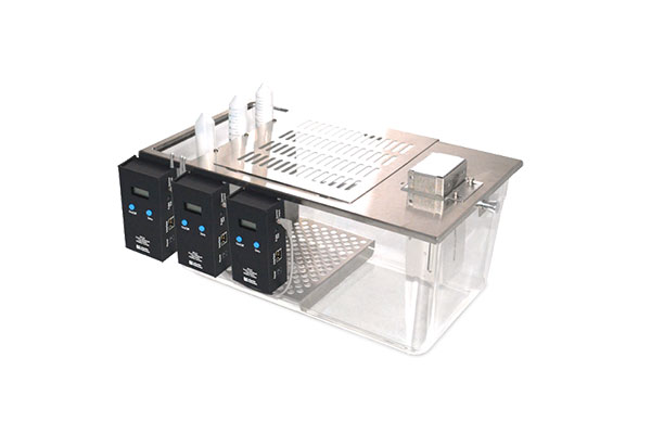 舔舐行为测试系统,三联体舔舐行为室(Lickometer)