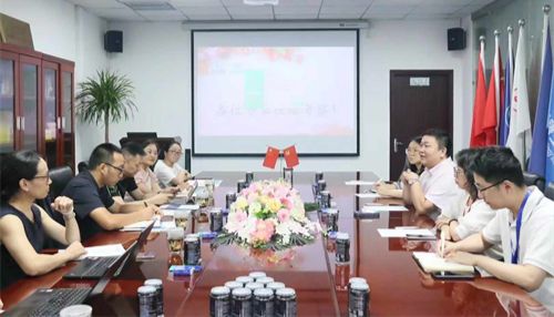 热烈欢迎九龙坡区疾控中心姚远主任一行到威斯腾生物产业研究院交流访问