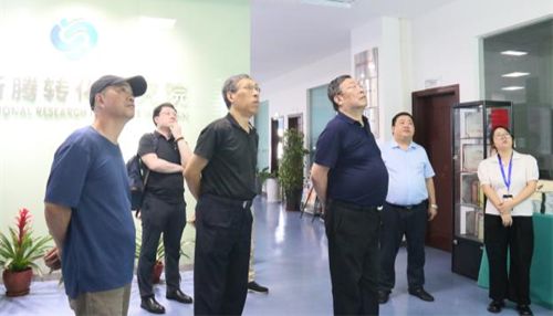 热烈欢迎北京神经科学学会理事长、军科院李锦教授一行莅临威斯腾生物访问指导