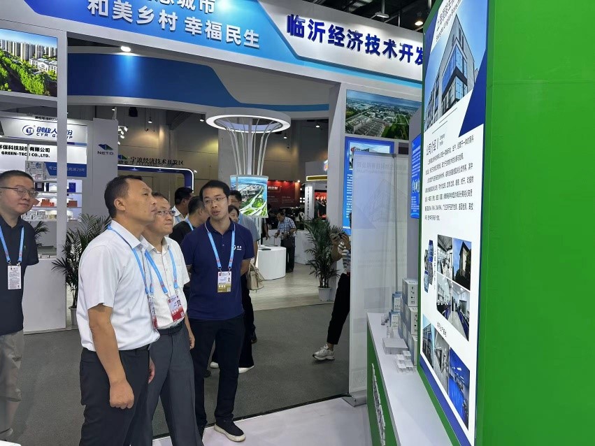 以创新启迪未来，上海领骏生物在第二十四届中国国际投资贸易洽谈会上绽放光彩