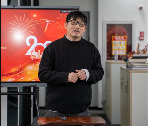 1736155580449043496.png 1736155580449043496.png