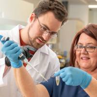 组织蛋白酶L-人肝脏