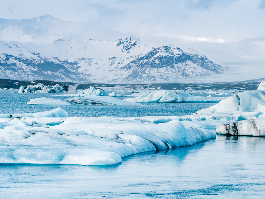 世界水日丨解码万年冰芯，延缓冰川消融