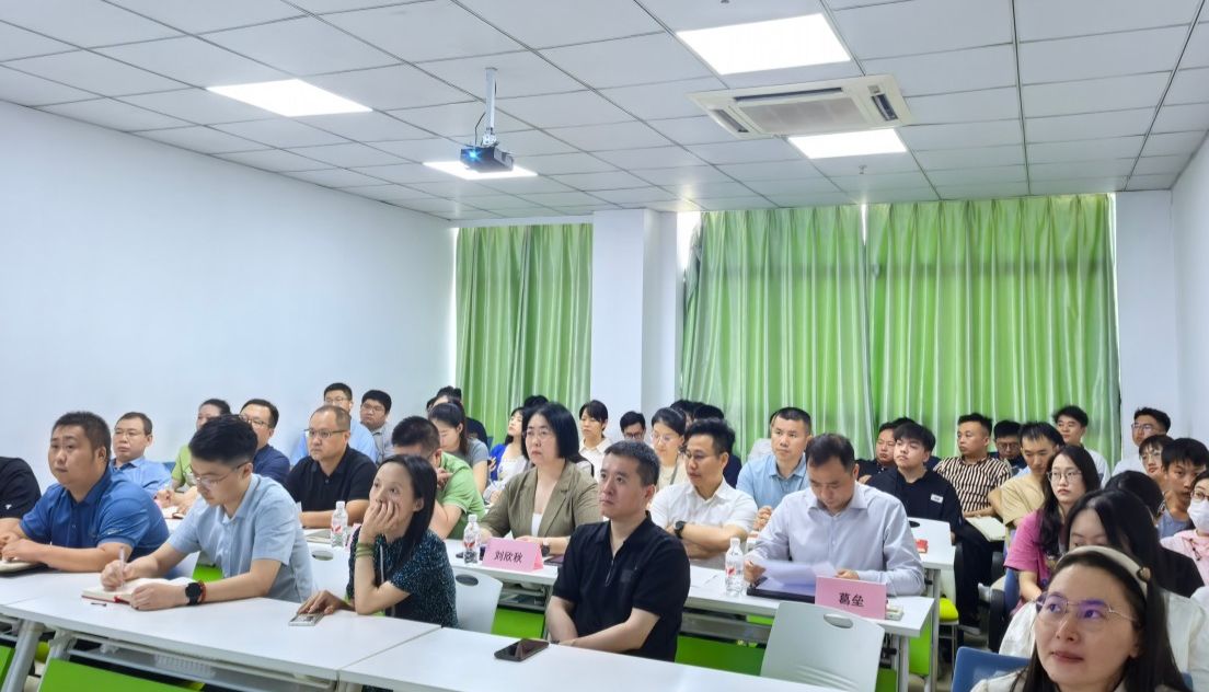 凝心聚力启新程，砥砺奋进谱新篇—2025年伊莱博年中会议圆满召开