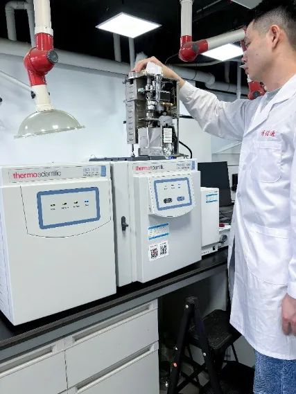 从微观到宏观，多仪器联用方案实现新材料深层次表征